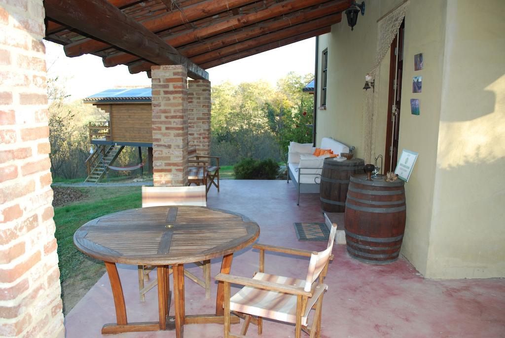 Ecolodge Langhe Cherasco Bagian luar foto