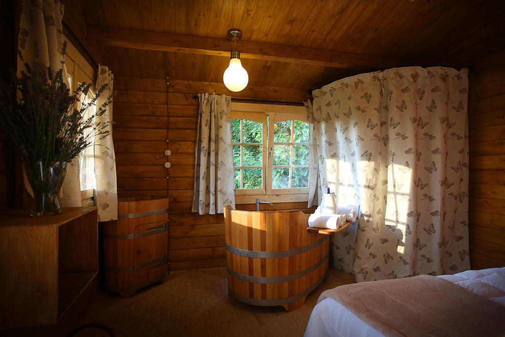 Ecolodge Langhe Cherasco Bagian luar foto