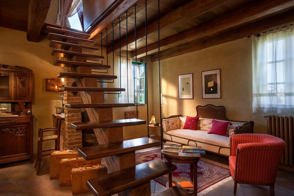 Ecolodge Langhe Cherasco Bagian luar foto
